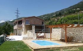 House With Pool Gabi